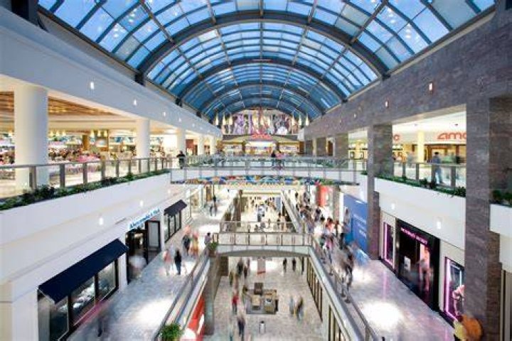 14 Biggest Malls in America That Shopaholics Will Love Page 4 BiggestVerse