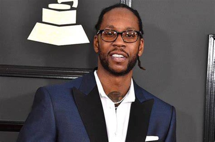 2 Chainz Hires New Bosses at His Restaurant After It Fails Health Inspection XXL