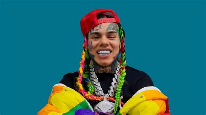 6ix9ine's Net Worth