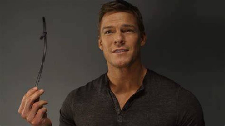 Alan Ritchson's Jack Reacher Workout and Diet Routine Fitness Volt