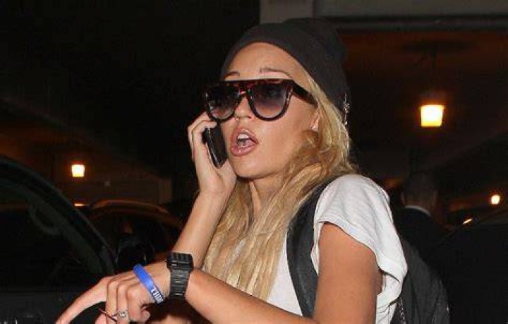 Amanda Bynes seen for first time in 6 months with fiance in LA Daily
