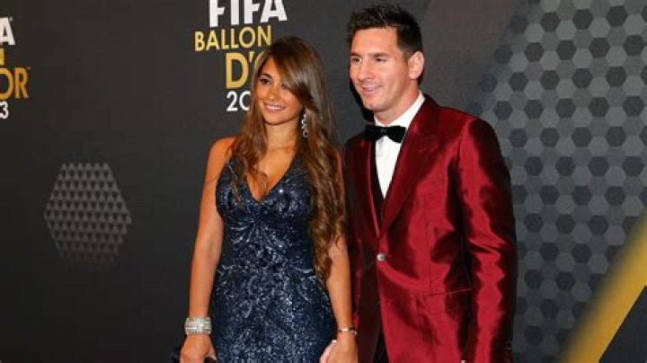 Antonella Roccuzzo Lionel Messi S Wife Bio Age Height Career Net My