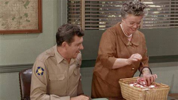 Aunt Bee Learns to Drive Mayberry Wiki Fandom