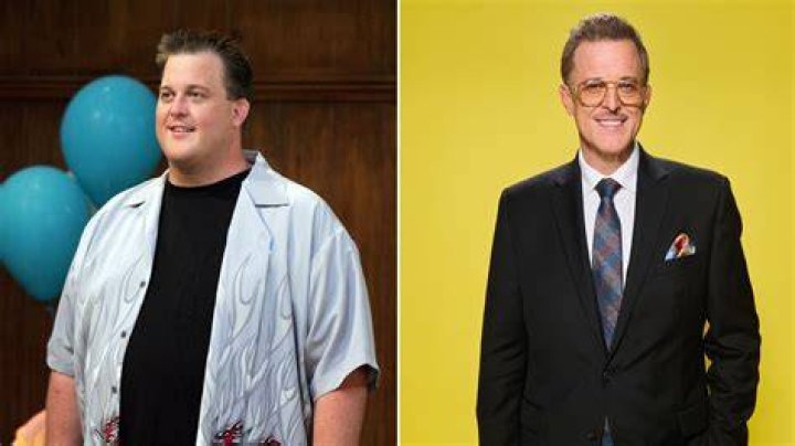 Billy Gardell's Weight Loss Pant Size Picture Is All You Need To