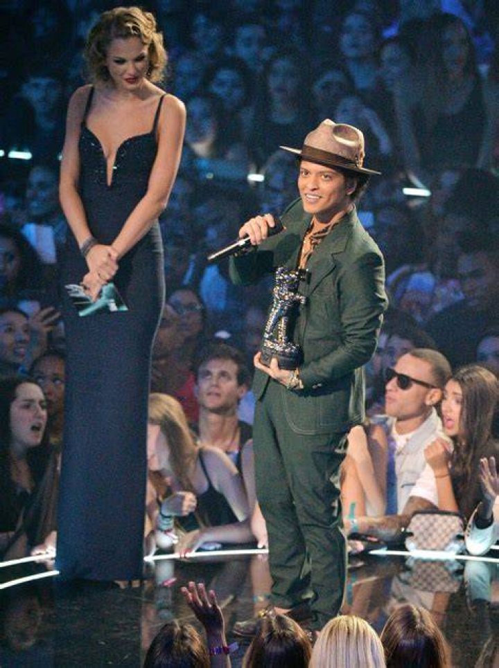 Bruno Mars Taylor Swift Height NancySpitzer