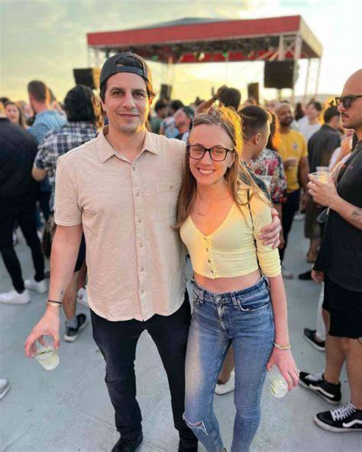 Cameron Friscia and Kat Timpf's marriage, family, and net worth Tuko