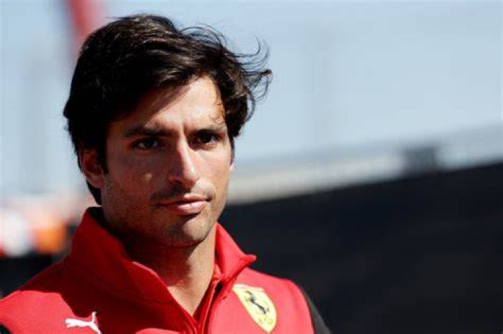 Carlos Sainz's salary and net worth January 2024