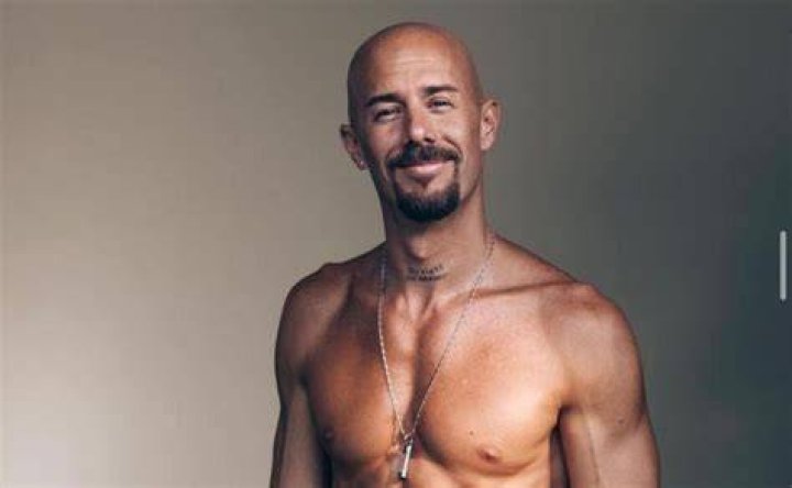 Diego Dreyfus omite a "Chicharito" y dedica fuerte mensaje a Christian