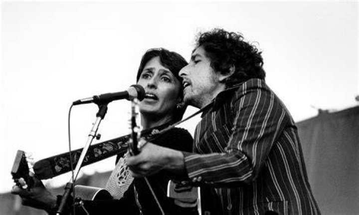 Flashback Bob Dylan and Joan Baez Cover Jimmy Buffet in 1982 Rolling