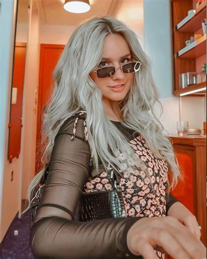How Much Money Blair Walnuts Makes On YouTube Net Worth