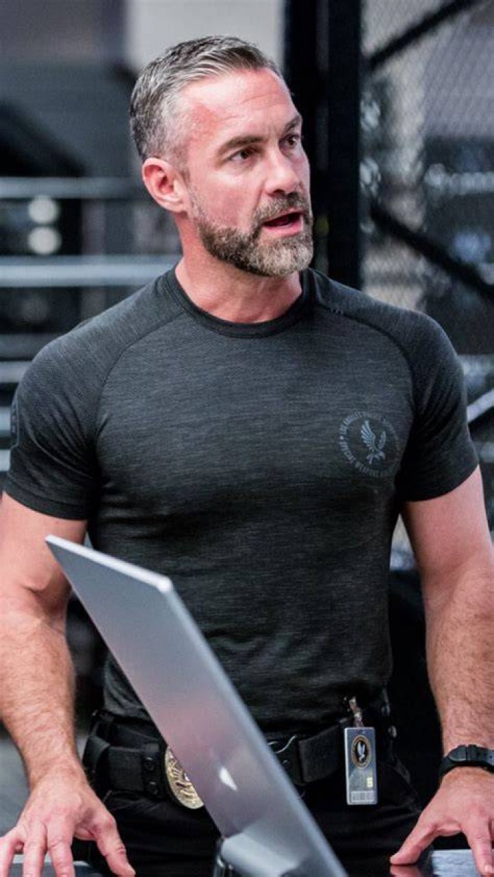 Jay Harrington: Accomplished Actor