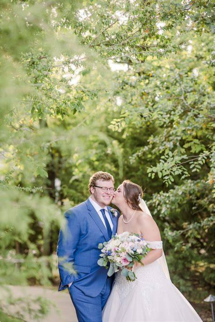 Just Minutes Into Their Wedding Ceremony, Bride Finds A Secret The Groom Didn't Want Her To Know