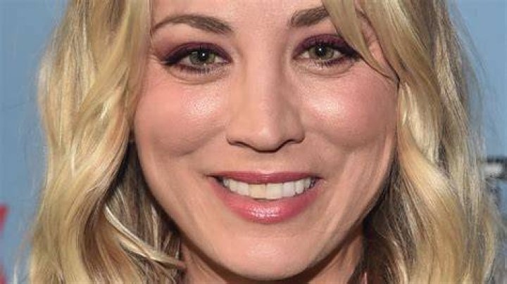 Kaley Cuoco Isn't Afraid to Show Her Toned Abs After Yoga Session