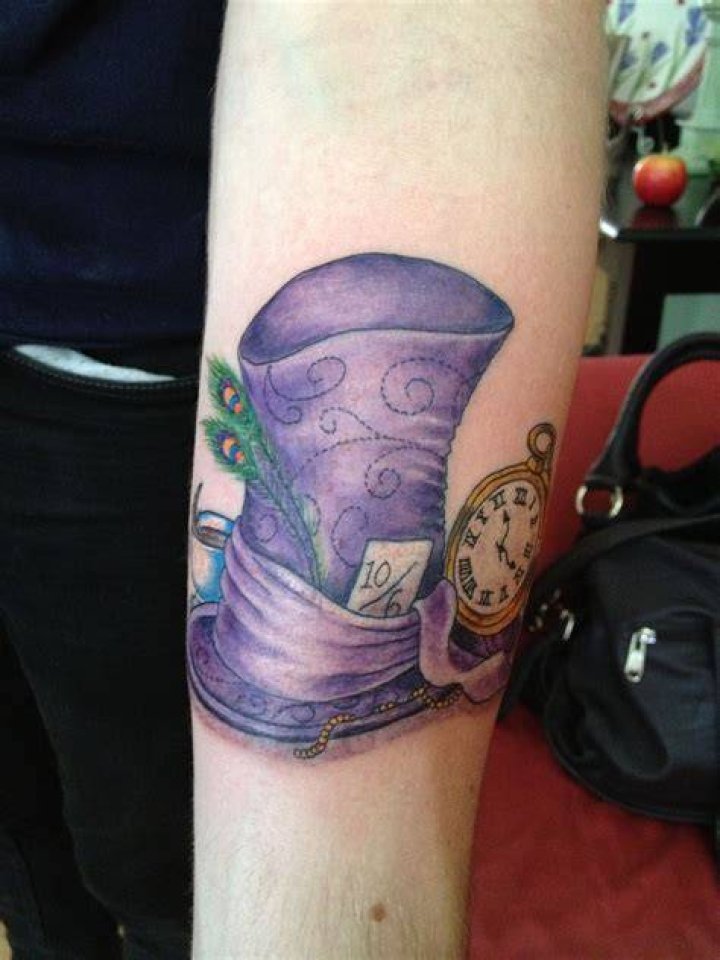 Mad hatter tattoo Trendy Tattoos, Tattoos For Women, Cool Tattoos, Movie Tattoos, Disney Tattoos