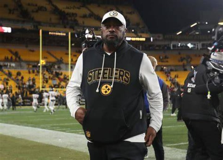 Mike Tomlin sets NFL record with 15th consecutive nonlosing season