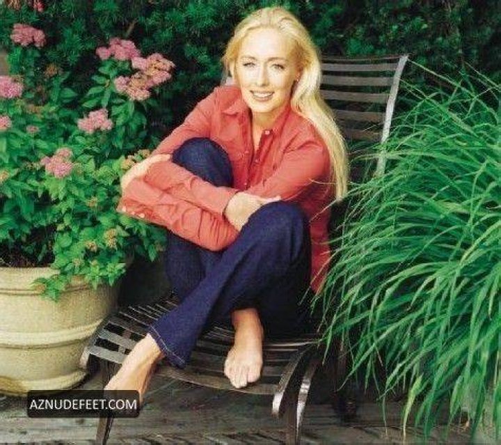 MINDY MCCREADY Feet AZNudeFeet