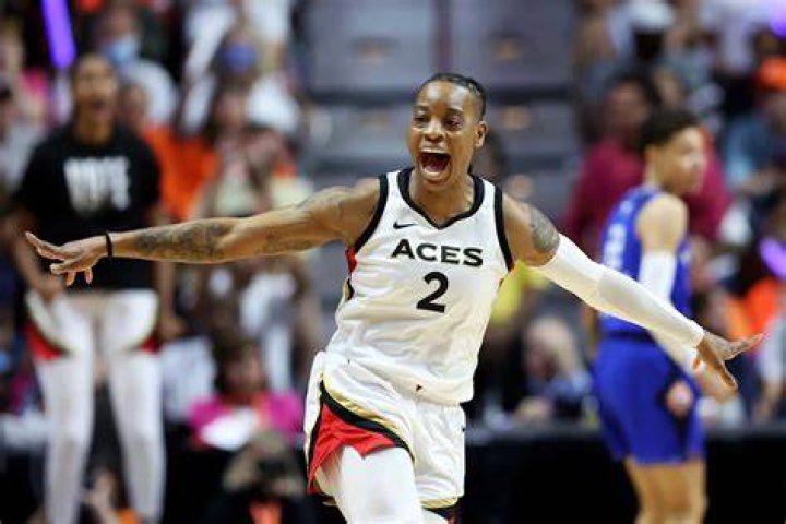 Riquna Williams steps up off the bench to help Las Vegas Aces clinch