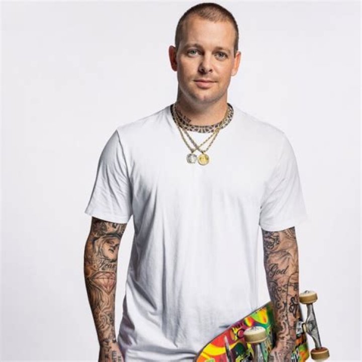 Ryan Sheckler Net Worth 2023 Wiki Bio, Married, Dating, Family, Height