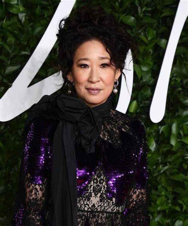 Sandra Oh's Adorable Family Shows Their Support Ahead Of Golden Globes