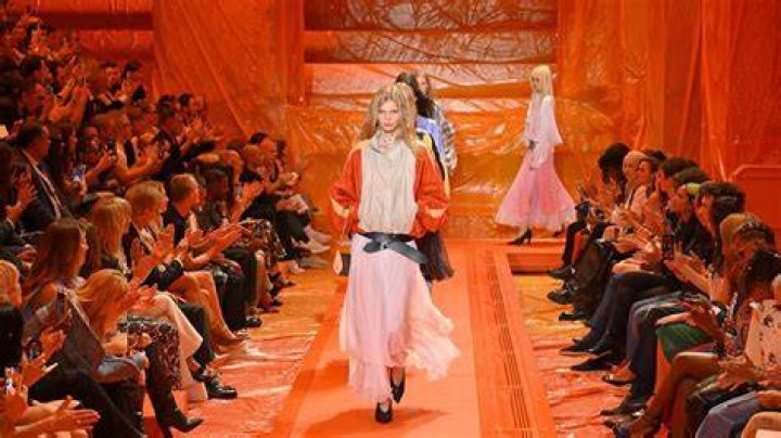 Sono una fan della moda ho fatto un furto su Amazon e i loro pantaloni