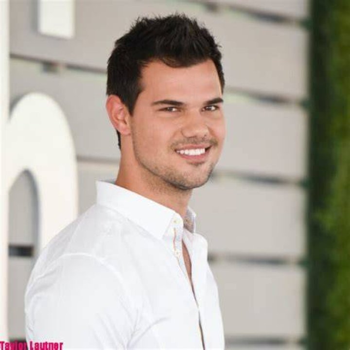 Taylor Lautner Biography, Height & Life Story Super Stars Bio