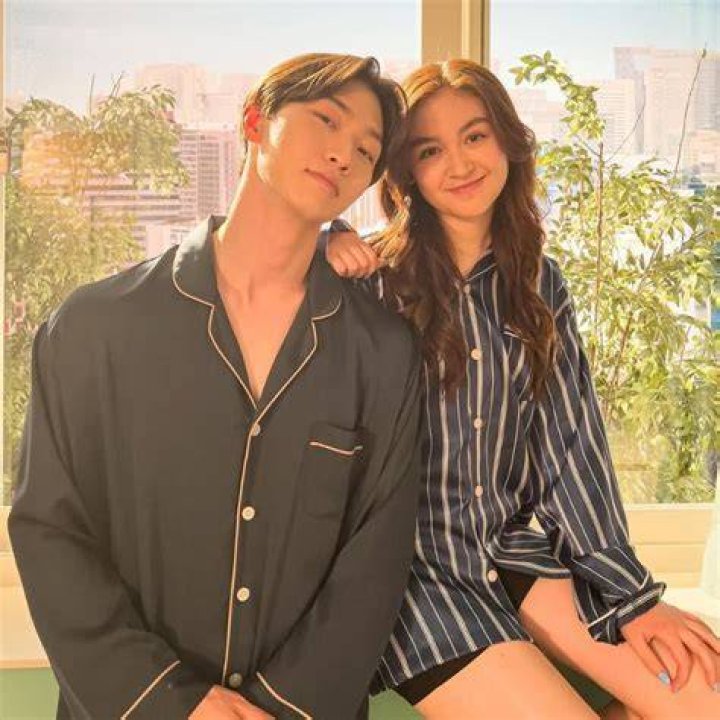 Who is Anna Cathcart dating? Anna Cathcart Age, height and facts