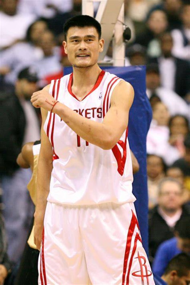 Yao Ming Net Worth In 2023 How Is The Basketball Player Rich Now?