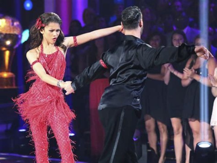 Zendaya & Val Finals Dancing With The Stars Photo (34556836) Fanpop